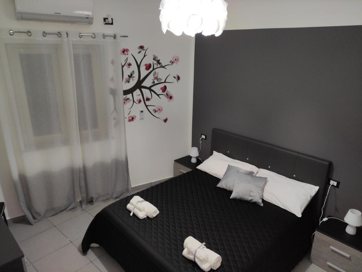 Casa Vacanze Campanella - Apartment At The Zisa 巴勒莫 外观 照片